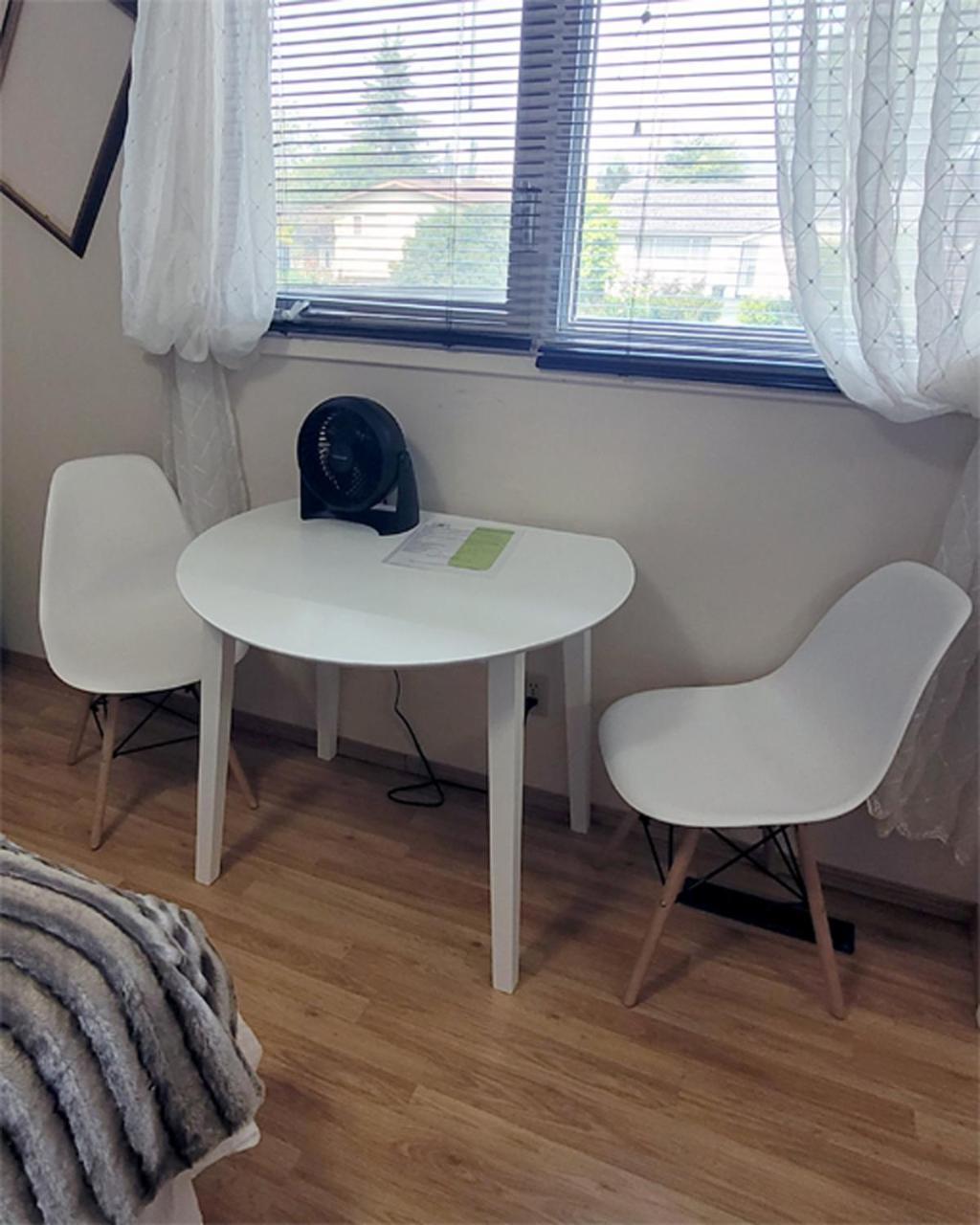 The Dewberry Homestay B&B Edmonton Buitenkant foto